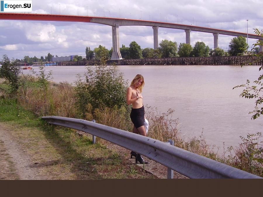 French Bi - Exhibitionist. Slide 5