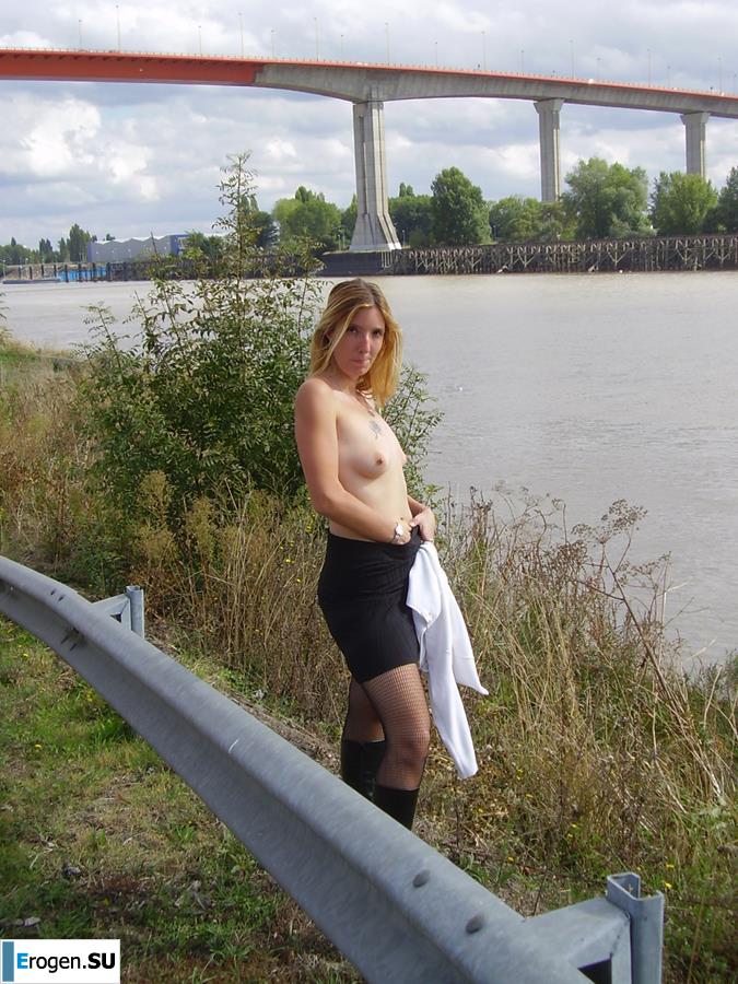 French Bi - Exhibitionist. Slide 9