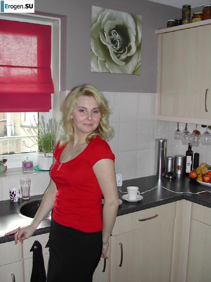Pretty Middle-aged Woman. Slide 8