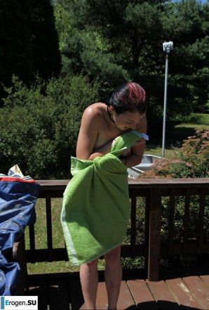 Nudists fell into childhood. Thumbnail 26