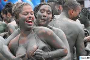 Naked in the Mud. Part 2. Thumbnail 2