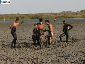 Naked in the Mud. Part 2. Thumbnail 20