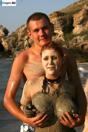 Naked in the Mud. Part 2. Thumbnail 24