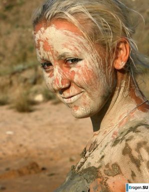 Naked in the Mud. Part 2. Thumbnail 28