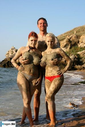 Naked in the Mud. Part 2. Thumbnail 29