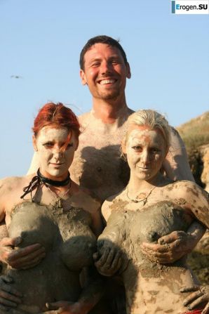 Naked in the Mud. Part 2. Thumbnail 30