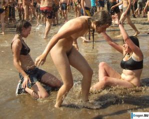 Water Festival in Krakow. Part 2. Thumbnail 11