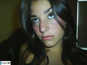 Unshaven brunette. Thumbnail 14