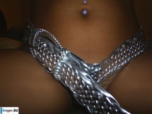 Unshaven brunette. Thumbnail 22