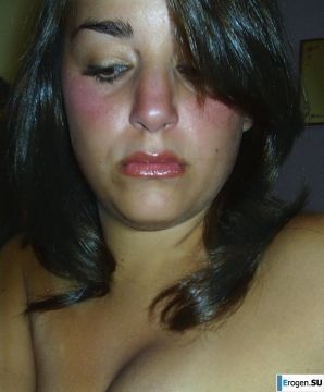 Unshaven brunette. Thumbnail 25