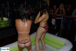 Striptease at the Czech club. Thumbnail 17