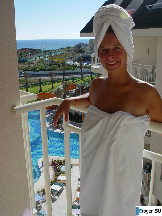 Girlfriend with big nipples. Part 2. Slide 37