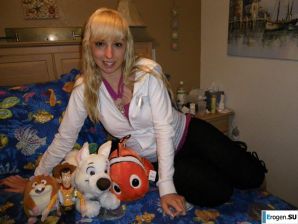 Nikki from Quebec. Part 2. Thumbnail 1