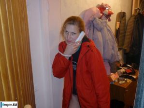 Blonde Exhibitionist without Tits. Part 3. Thumbnail 13
