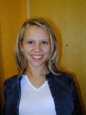 Smiling Blonde. Part 2. Thumbnail 28