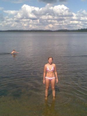 Blonde Exhibitionist without Tits. Part 4. Thumbnail 32