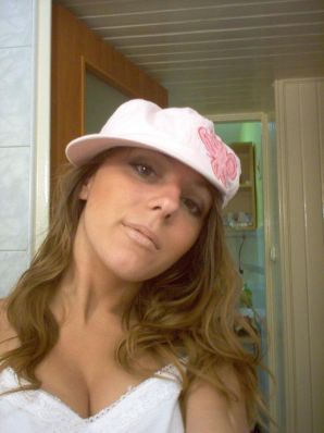 Charming brunette in a home and studio photo shoot. Part 4. Thumbnail 9