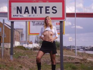 French Bi - Exhibitionist. Part 6. Thumbnail 30