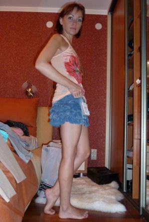 Russian babe with small breasts. Part 3. Thumbnail 12