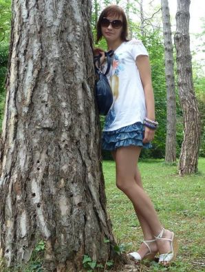 Russian babe with small breasts. Part 4. Thumbnail 23