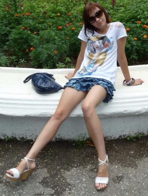 Russian babe with small breasts. Part 4. Thumbnail 24