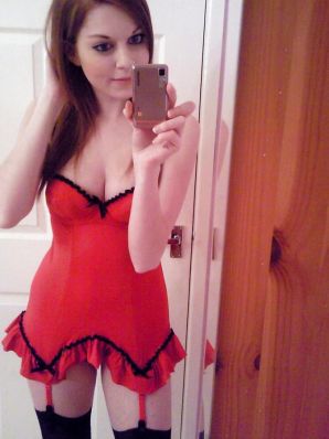 The cutest girl is photographed in the bedroom. Thumbnail 30