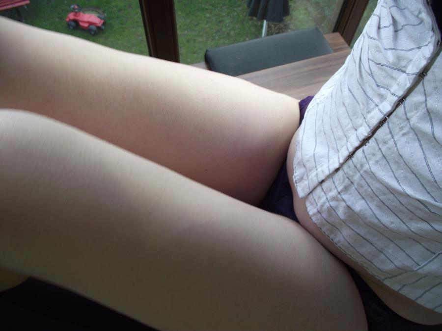 Bright red nipples and a beautiful dumpling. Slide 32