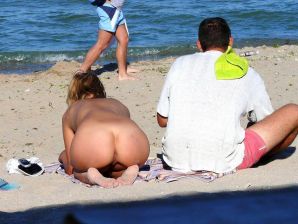 Compilation On the beach with doggy style. Thumbnail 10