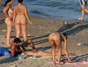 Compilation On the beach with doggy style. Thumbnail 39