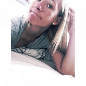 Acne selfie. Thumbnail 11