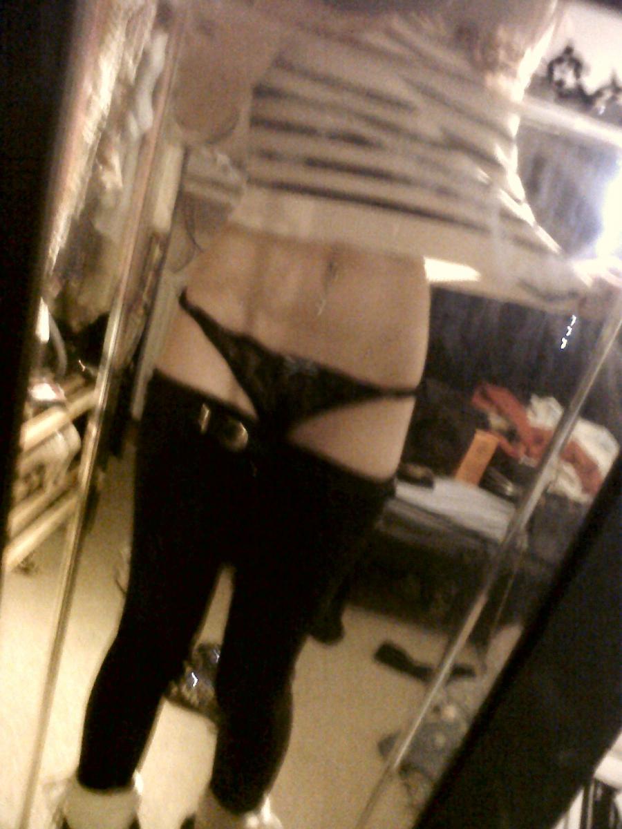 Self-shot of a busty cat. Part 2. Slide 35