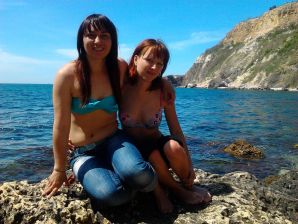 Young and pretty Ukrainians. Thumbnail 13