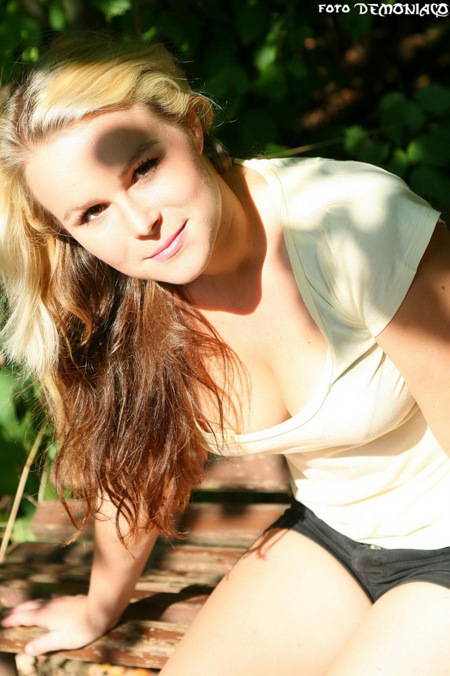 New Czech amateur model. Slide 5