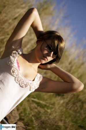 German girl. Thumbnail 22