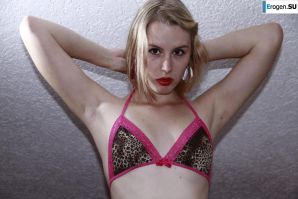 German girl. Thumbnail 4