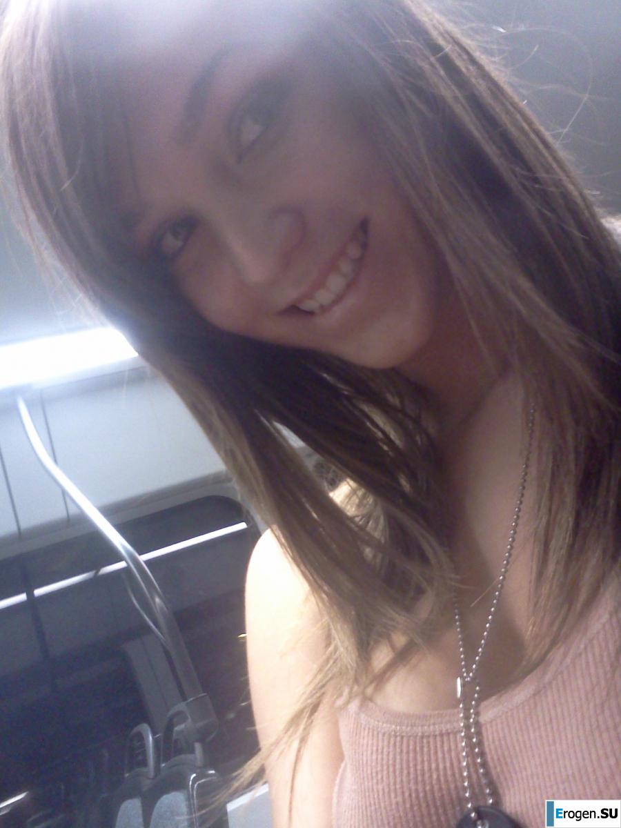 Busty self-shot. Part 2. Slide 11