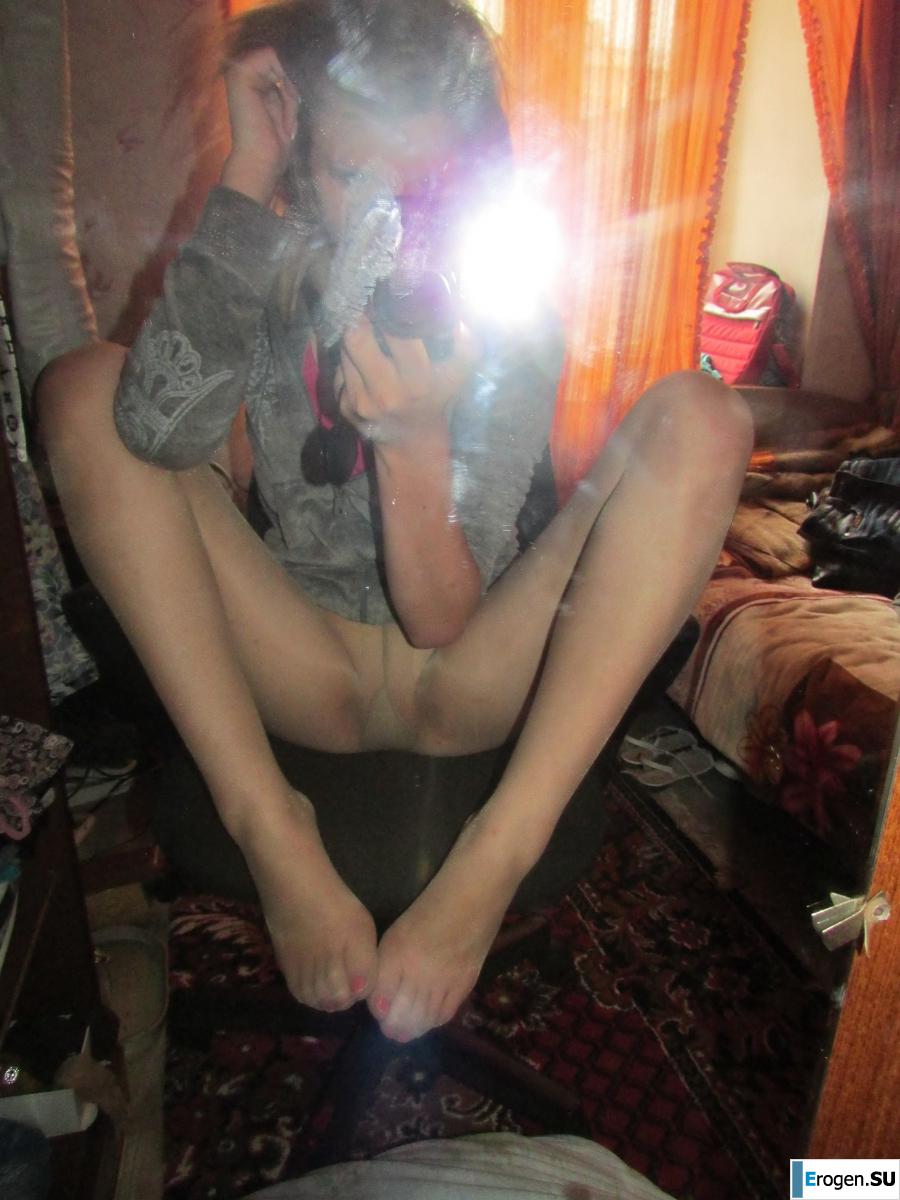 The girl loves to photograph her pussy. Slide 49