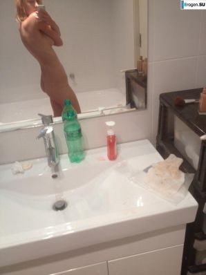In the restroom. Thumbnail 41