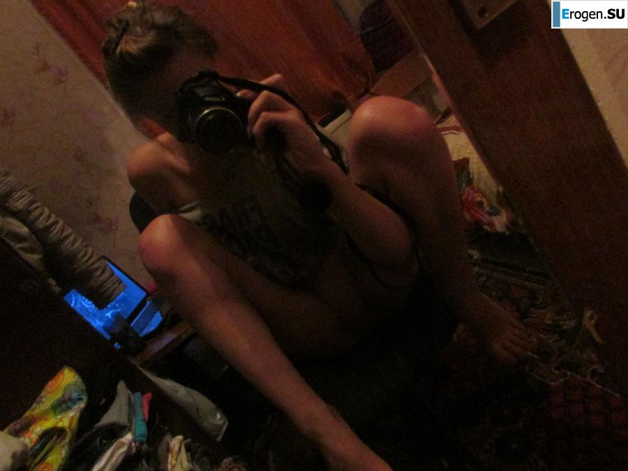 The girl loves to photograph her pussy. Part 2. Slide 52