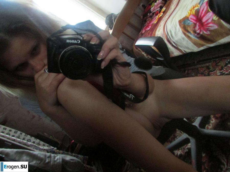 The girl loves to photograph her pussy. Part 2. Slide 54