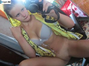The girl loves to photograph her pussy. Part 2. Thumbnail 16