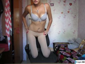 The girl loves to photograph her pussy. Part 2. Thumbnail 18
