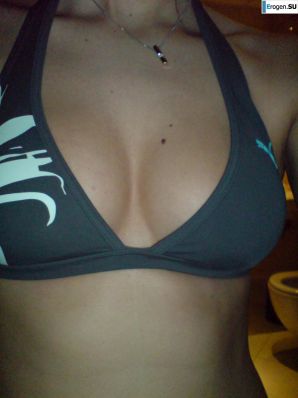 Sportswoman, fun. Thumbnail 30