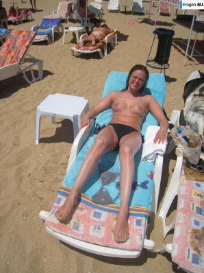 Sportswoman, fun. Thumbnail 43