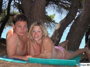 Couple on vacation. Part 2. Thumbnail 1
