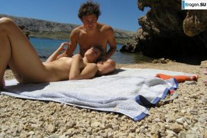Couple on vacation. Part 2. Thumbnail 13