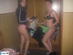 Girlfriends at a Bachelorette Party. Thumbnail 12