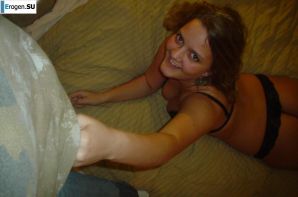 Busty musician. Thumbnail 36