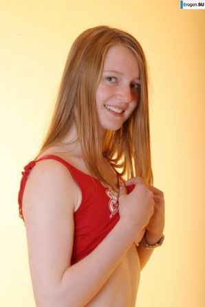 Red-haired modelka. Thumbnail 33