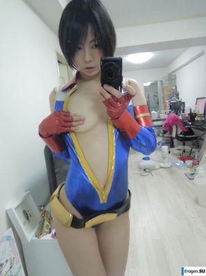 Girls on Halloween. Thumbnail 10